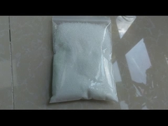 Poudre cristalline blanche polyvinylpyrrolidone PVP K90 de qualité industrielle pour le collage